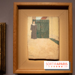 Femme devant un portail vert, Ker-Xavier Roussel, vers 1891 - exposition le Talisman de Sérusier au Musée d'Orsay