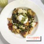 Oeuf poché, légumes grillés, copeaux de parmesan