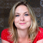 Constance, une humoriste libre et indépendante