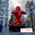 Exposition de Richard Orlinski avec Georges V et sur les Champs-Elysées