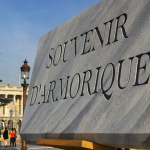 astérix exposition urbaine : "les gaulois envahissent Lutèce". 50 ans Astérix