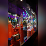 Le BHV illuminé par Beth Ditto et Jean-Charles de Castelbajac - Noël 2009