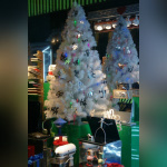 Le BHV illuminé par Beth Ditto et Jean-Charles de Castelbajac - Noël 2009