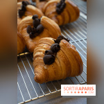 L'Éclair de Génie Café Paris - croissant chocolat