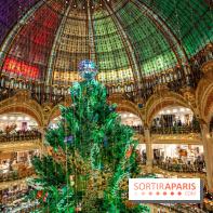 Les vitrines et sapin de Noël des Galeries Lafayette 2022