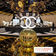 Exposition Le Grand Numéro de Chanel au Grand Palais Éphémère à Paris - Sigle Chanel