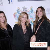 ©Rachid Bellak - Isabelle Bartoux co-fondatrice et dirigeante des Galeries Bartoux et ses filles Laura et Chloé (4)