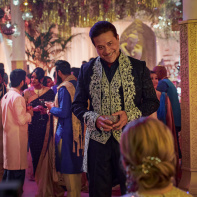 Murder Mystery 2 - Enrique Arce, Jennifer Aniston