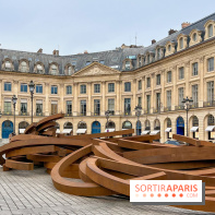 Les installations de Bernar Venet Place Vendôme