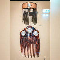 Des cheveux et des poils, l'exposition poilante du musée des Arts décoratifs - nos photos