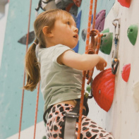 Climb Up Porte d'Italie : la plus grande salle d'escalade ! - photo seul voie cours essai nb