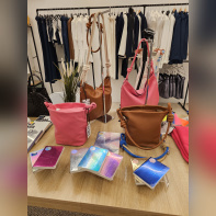 YLYS : la boutique de vêtements streetwear, unisexe, ou chics - univers rose