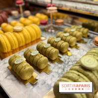 Ladurée - Bûches de Noël 2023 macarons