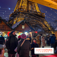 Marché de Noël 2023 au pied de la tour Eiffel - Quai Jacques Chirac