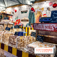 Marché de Noël 2023 au pied de la tour Eiffel - Quai Jacques Chirac