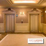 Disneyland Hotel à Disneyland Paris ascenseur