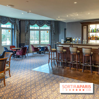 Disneyland Hotel à Disneyland Paris bar fleur de lys