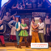 Parc Astérix : inauguration de la Tour Numérobis avec Jamel Debbouze  -  Comédie musicale : C'est du délire