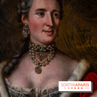 Exposition 'Bijoux de Scène de la Comédie Française' à l'hôtel historique de Mercy-Argenteau qui se dévoile