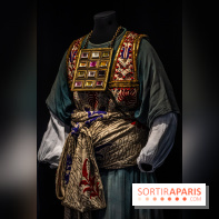 Exposition 'Bijoux de Scène de la Comédie Française' à l'hôtel historique de Mercy-Argenteau qui se dévoile