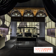 Exposition 'Bijoux de Scène de la Comédie Française' à l'hôtel historique de Mercy-Argenteau qui se dévoile