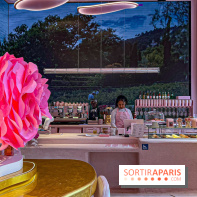 Le Café de la Rose Lancôme par Nina Métayer sur les Champs-Elysées à Paris - Exposition Siège Social Sisley 1086303