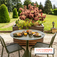 Le brunch à volonté exceptionnel de la Maison du Val à Saint-Germain-en-Laye dans les Yvelines - 78  -  table au soleil