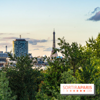 La terrasse dans un jardin avec vue Tour Eiffel du Marguerite 1606 au Domaine de la Reine Margot