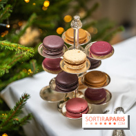 La bûche coffrets de Noël en trompe l'œil de Ladurée 2024 par Julien Alvarez et les créations de fête -  macarons