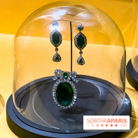 Bijoux de scène de l'Opéra de Paris : l'exposition de parures merveilleuses au Palais Garnier