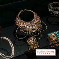 Bijoux de scène de l'Opéra de Paris : l'exposition de parures merveilleuses au Palais Garnier - IMG 2406