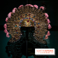 Bijoux de scène de l'Opéra de Paris : l'exposition de parures merveilleuses au Palais Garnier