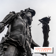 Le Centaure de César à Paris et sa statue de la Liberté miniature -  A7C0238