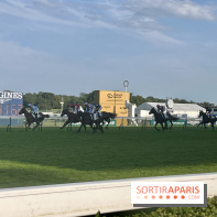 Jeuxdi by Longchamp - course hippique