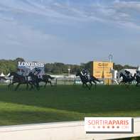 Jeuxdi by Longchamp - course hippique