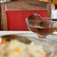 Nirvana Inde : un restaurant indien à la sortie de la station de métro liège - Fotor