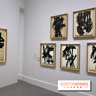 Pierre Soulages : nos photos de son exposition et de ses peintures sur papier à voir au Musée du Luxembourg 