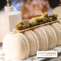 Les bûches et créations de Noël et fêtes de Ladurée 2025