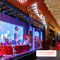 Vitrines et sapin de Noël des Galeries Lafayettes avec Clara Luciani - photos