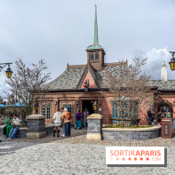 World of Frozen - fjord view shop