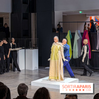 Le Musée Vivant de la Mode d'Olivier Saillard : exposition-performance à la Fondation Cartier