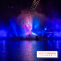 Disneyland Paris : Disney Cascade of Lights, le spectacle nocturne sur Adventure Bay