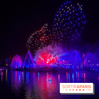 Disneyland Paris : Disney Cascade of Lights, le spectacle nocturne sur Adventure Bay