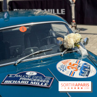 Le Rallye des Princesses expose ses voitures de collection sur la Place Vendôme