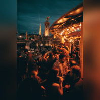 Le Flow au Pont Alexandre III : rooftop, street food et club sur la Seine - Clubs Flow 20240425 111