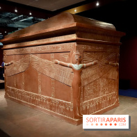 La cuve du sarcophage dans le tombeau reconstitué - Toutankhamon : son tombeau et ses trésors