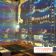 Hiéroglyphes projetés dans la salle immersive - Toutankhamon : son tombeau et ses trésors