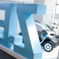 Atelier Renault, Exposition, Restaurant, Bar, Lounge, Voitures électriques