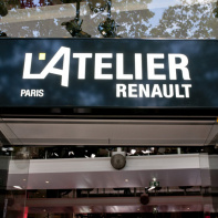 Atelier Renault, Exposition, Restaurant, Bar, Lounge, Voitures électriques