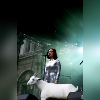 Brigitte sur le Parvis de l'Hôtel de Ville pour le Festival Fnac Live 2011 
